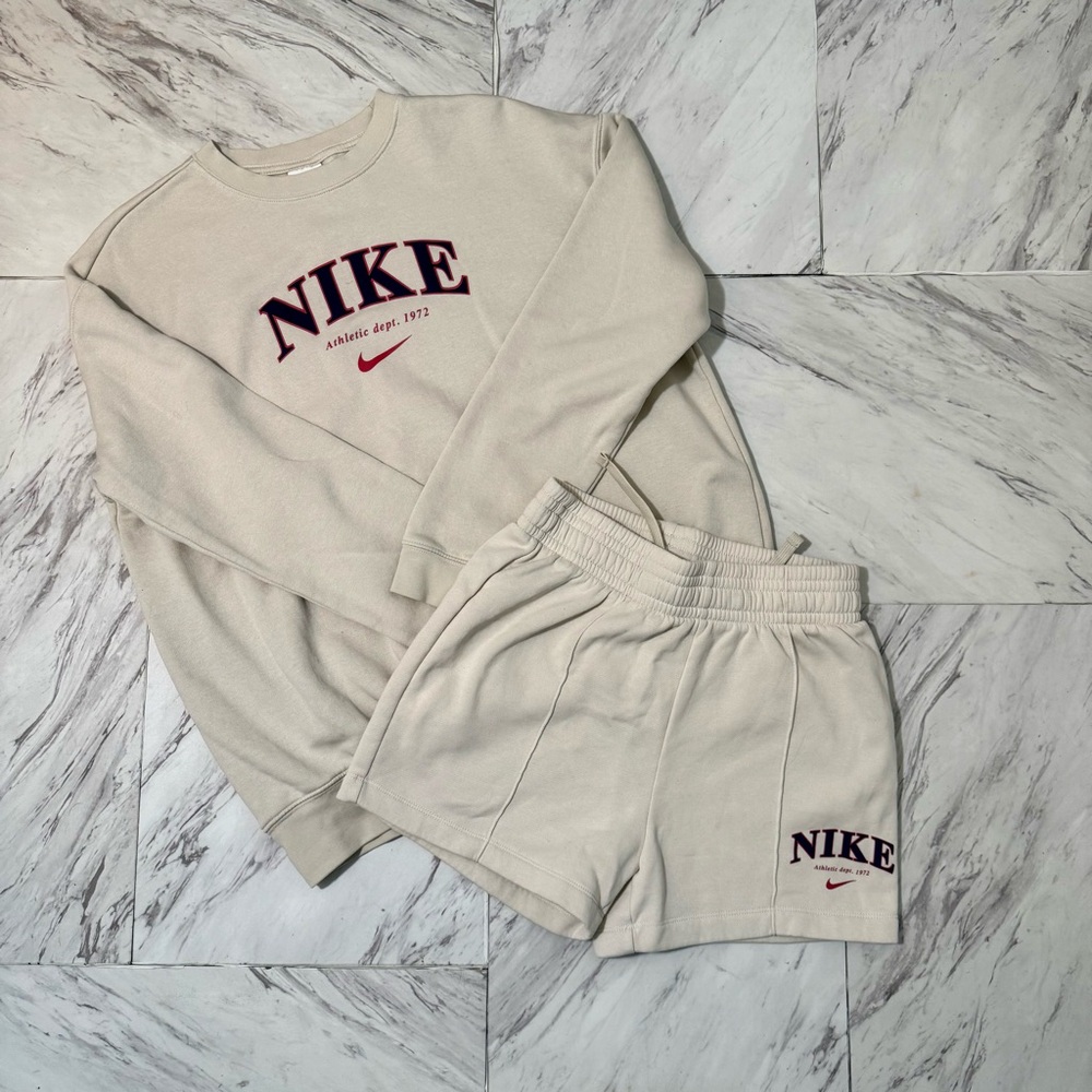 Nike Beige Sweatshirt and Shorts Set Kids XL / L